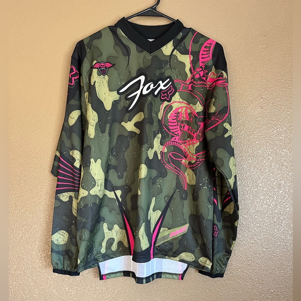 Women’s medium fox dirt bike jersey